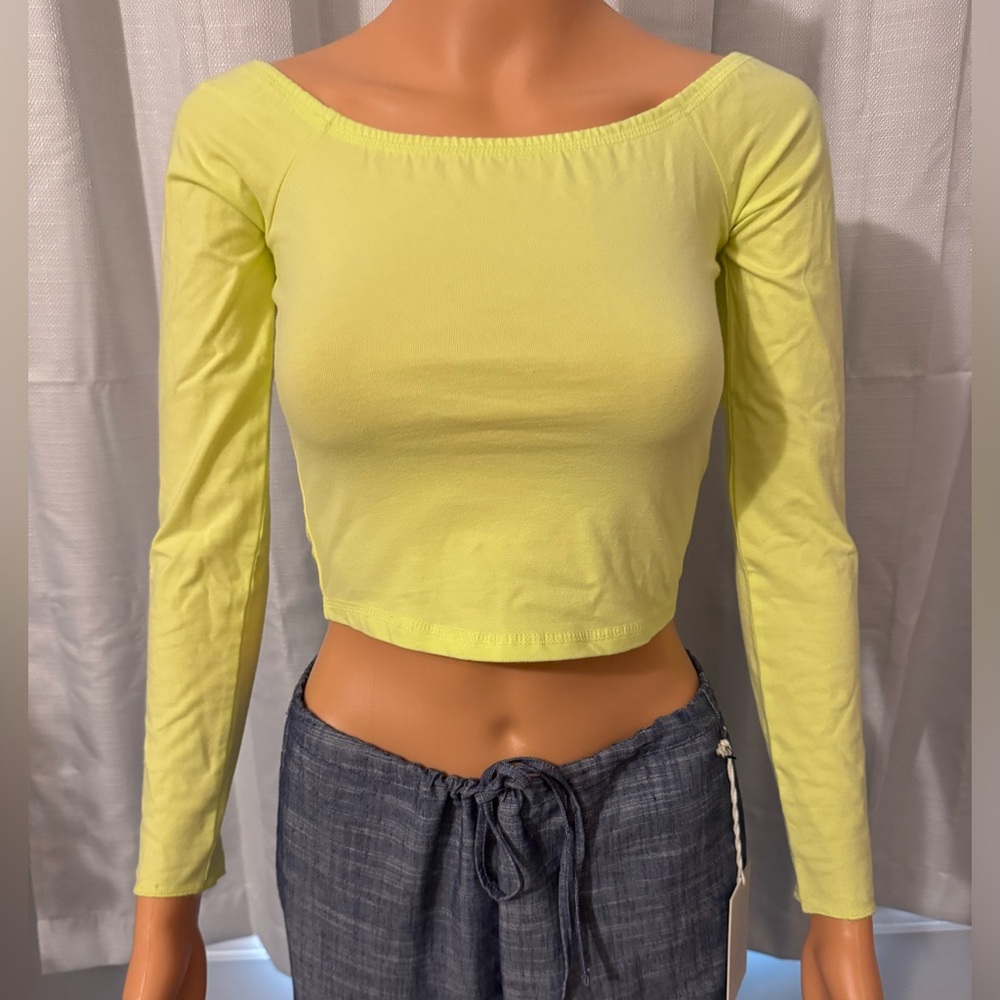 Cute BDG size SP neon yellow long sleeve cropped top
